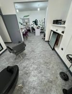 با کفپوش وینیل لوکس و ماندگار، فضاهای خود را ارتقا دهید - ساخته شده برای خانه‌های پر رفت و آمد و اتاق‌های نشیمن بزرگ