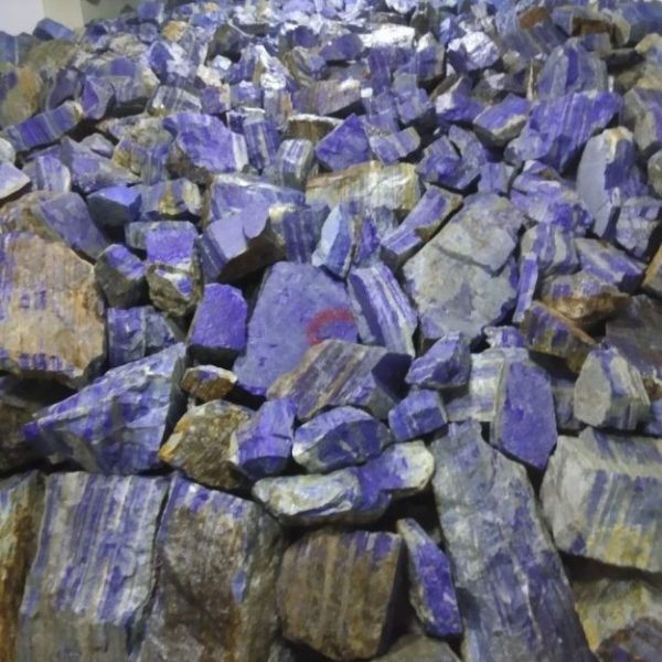 Premium Afghan Lapis Lazuli Rough – 650 Tons Ready Stock – Direct Mine Source