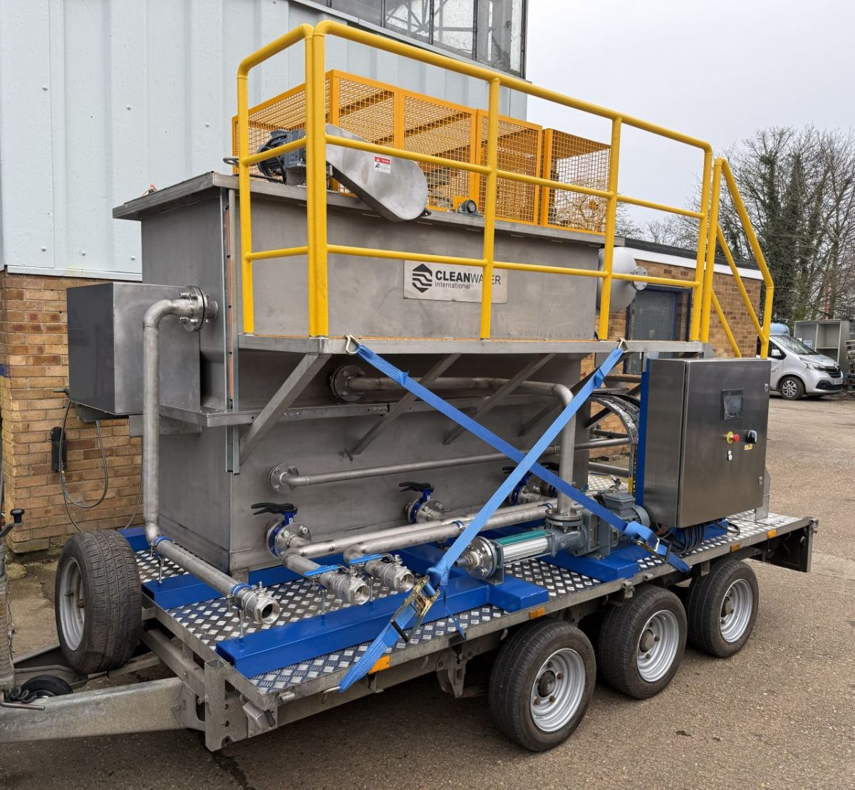 Mobile dissolved air flotation system DAF