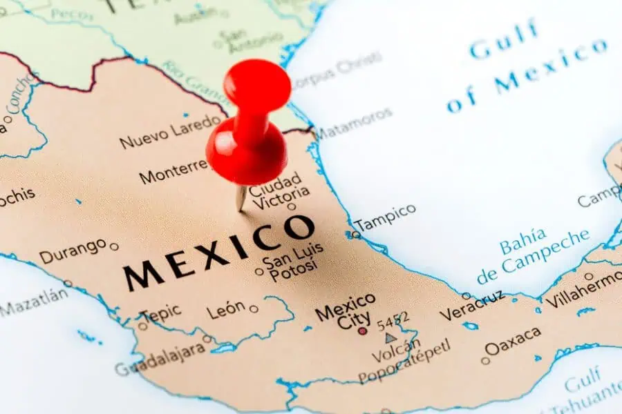 Balancing Nearshoring Hubs with Strategic Re-export Centers